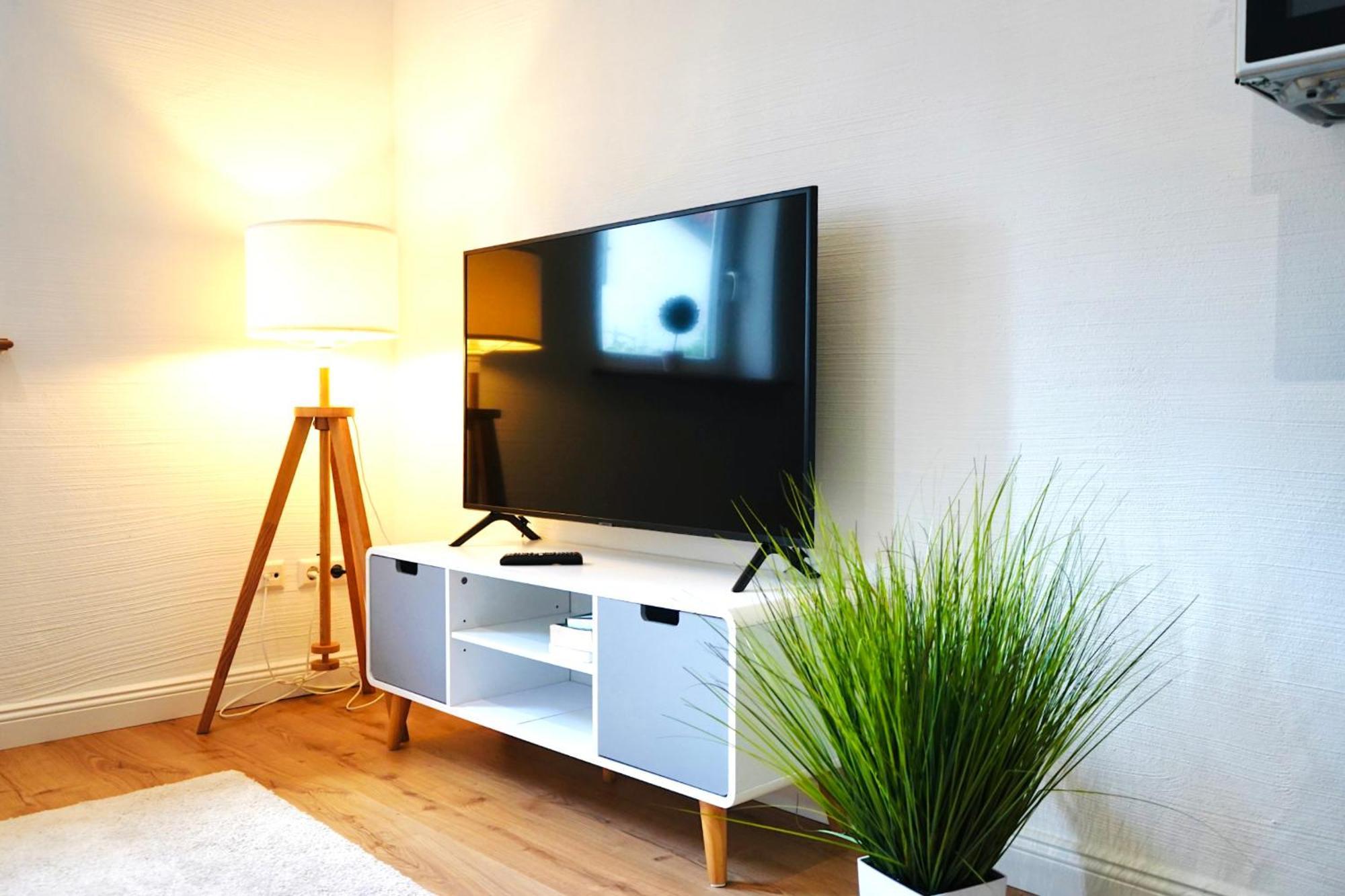 Altstadt Apartment II - Terrasse- Waschmaschine- Parkplatz Wolfsburg Dış mekan fotoğraf